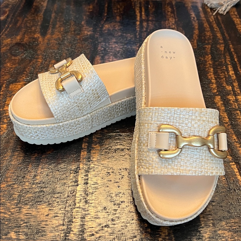 A New Day Beige Woven Platform Slides with Gold Detail size 7